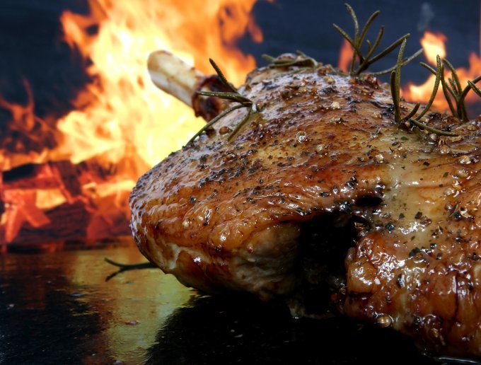 Grilled meat with herbs
